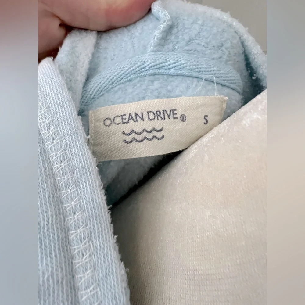 Ocean drive Light Blue tie dye Hoodie - Picture 7 of 7